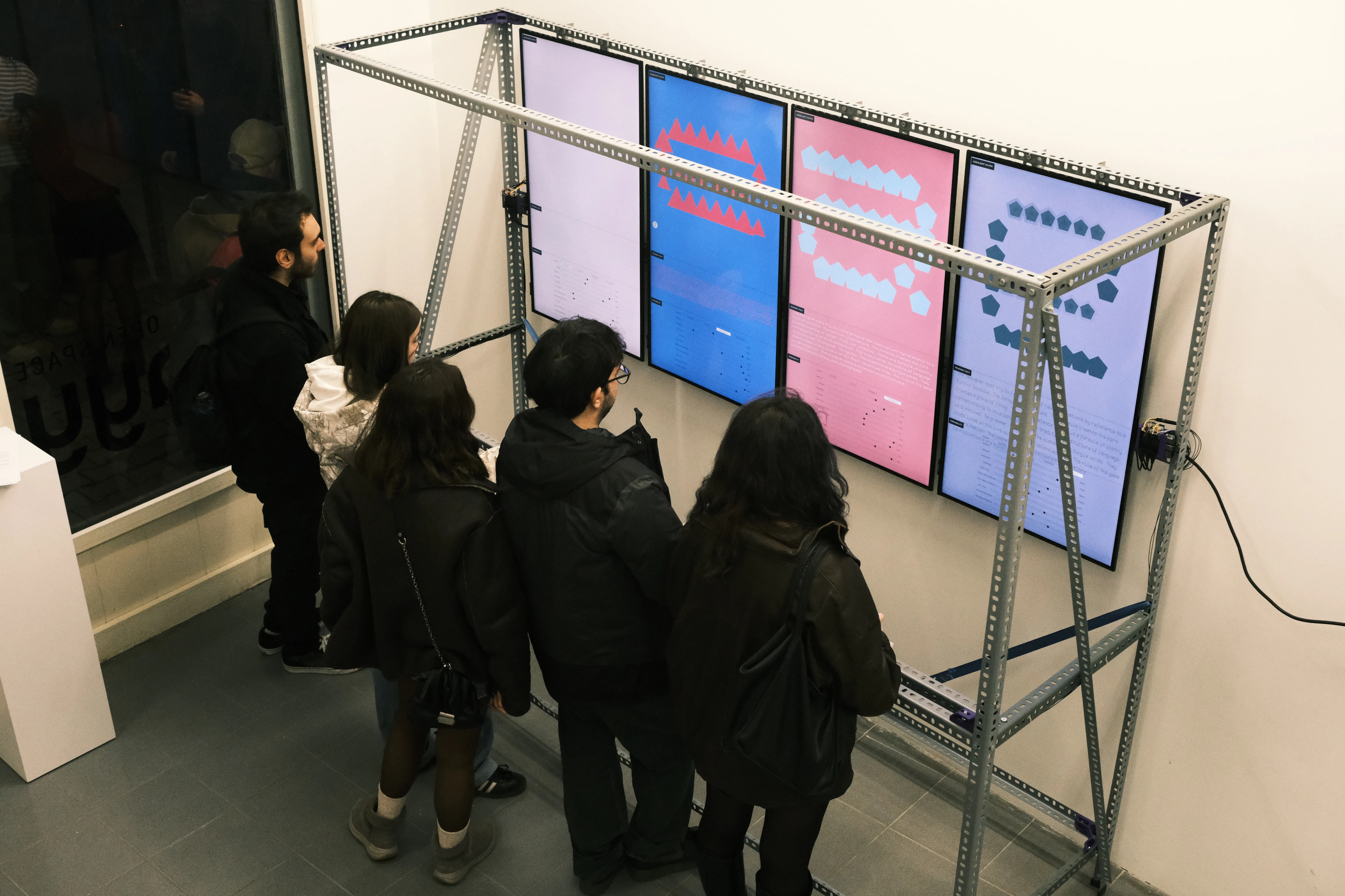 Pixel Traps: Typefaces Programmed to Play — 2
